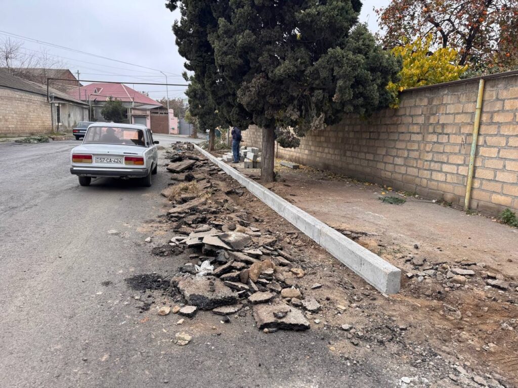 Gəncədə mərkəzi yollar təmir edilir