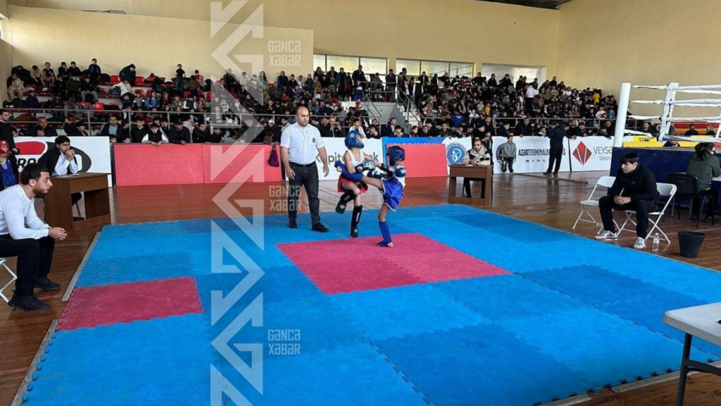 Gəncədə iri kikboksinq yarışı keçirildi