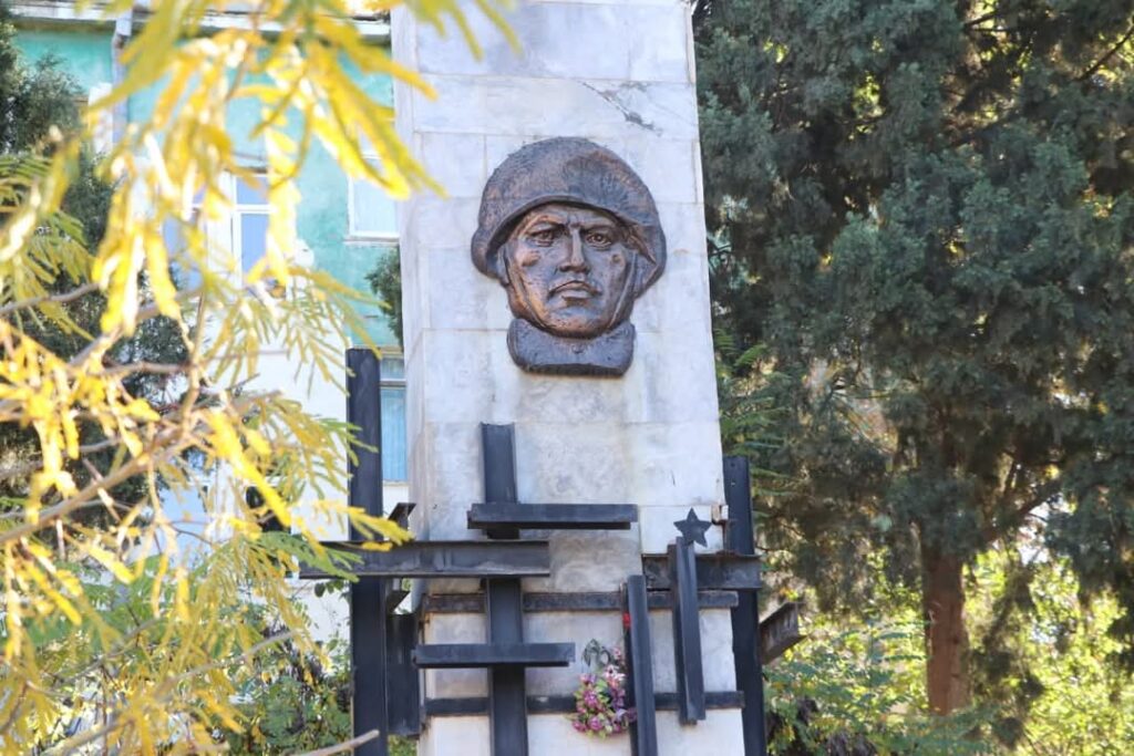 Gencexeber.az yazdı, Dəmiryolçular parkı təmizləndi