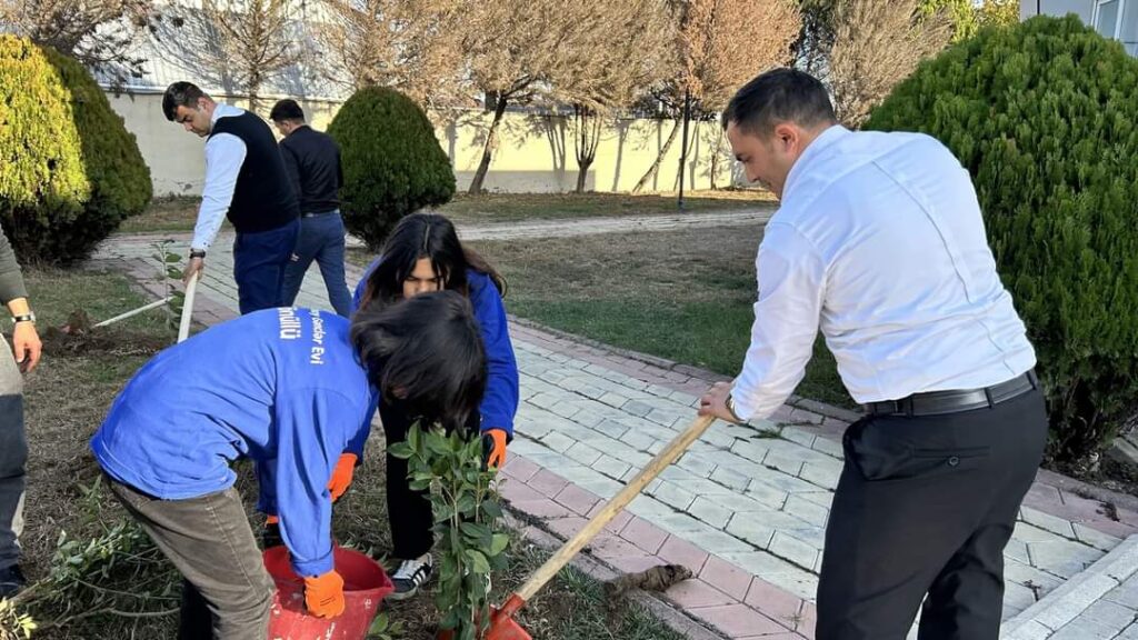 “Gələcəyə nəfəs verək!” ekoloji aksiya keçirilib
