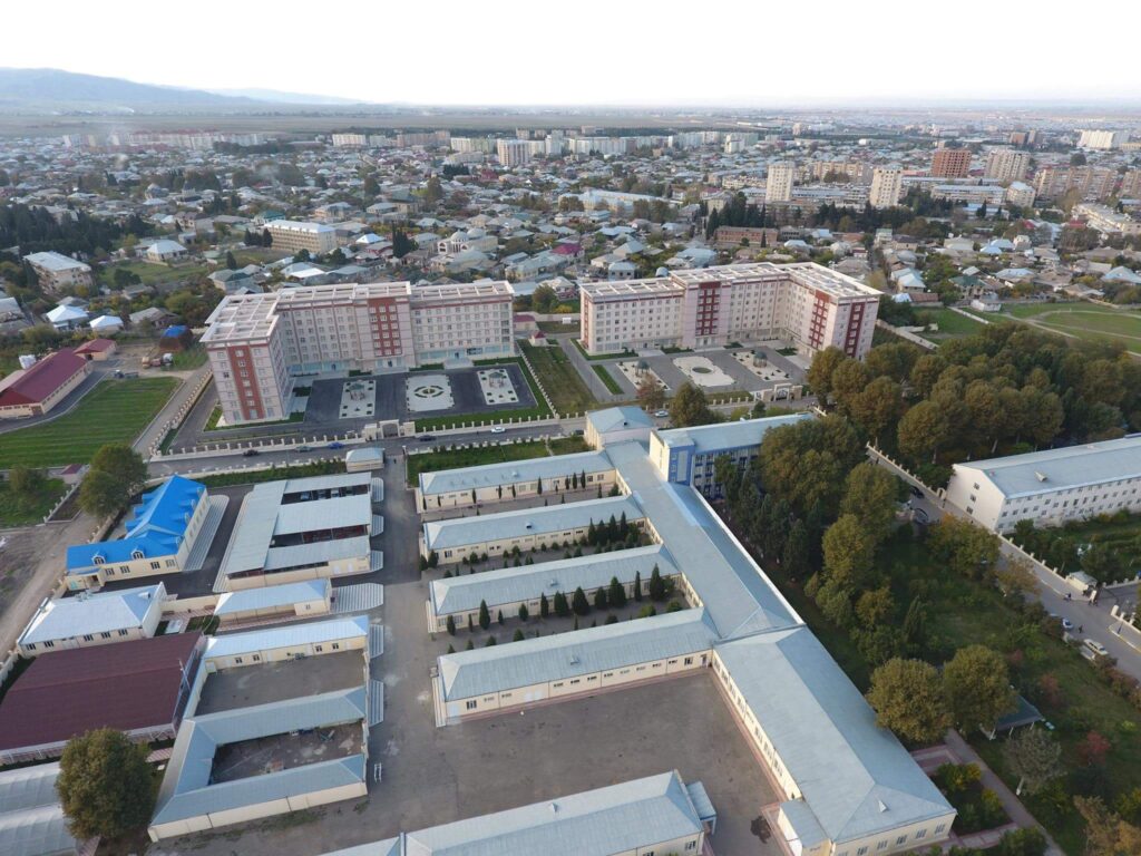 “Dərsə davamiyyəti zəif olan tələbələrə xəbərdarlıq edildi, universitetdən uzaqlaşdırıldılar” – REKTORLA ÖZƏL MÜSAHİBƏ