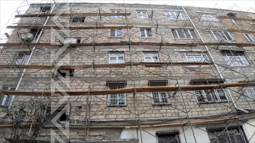 Gəncədə usta binadan yıxılıb öldü