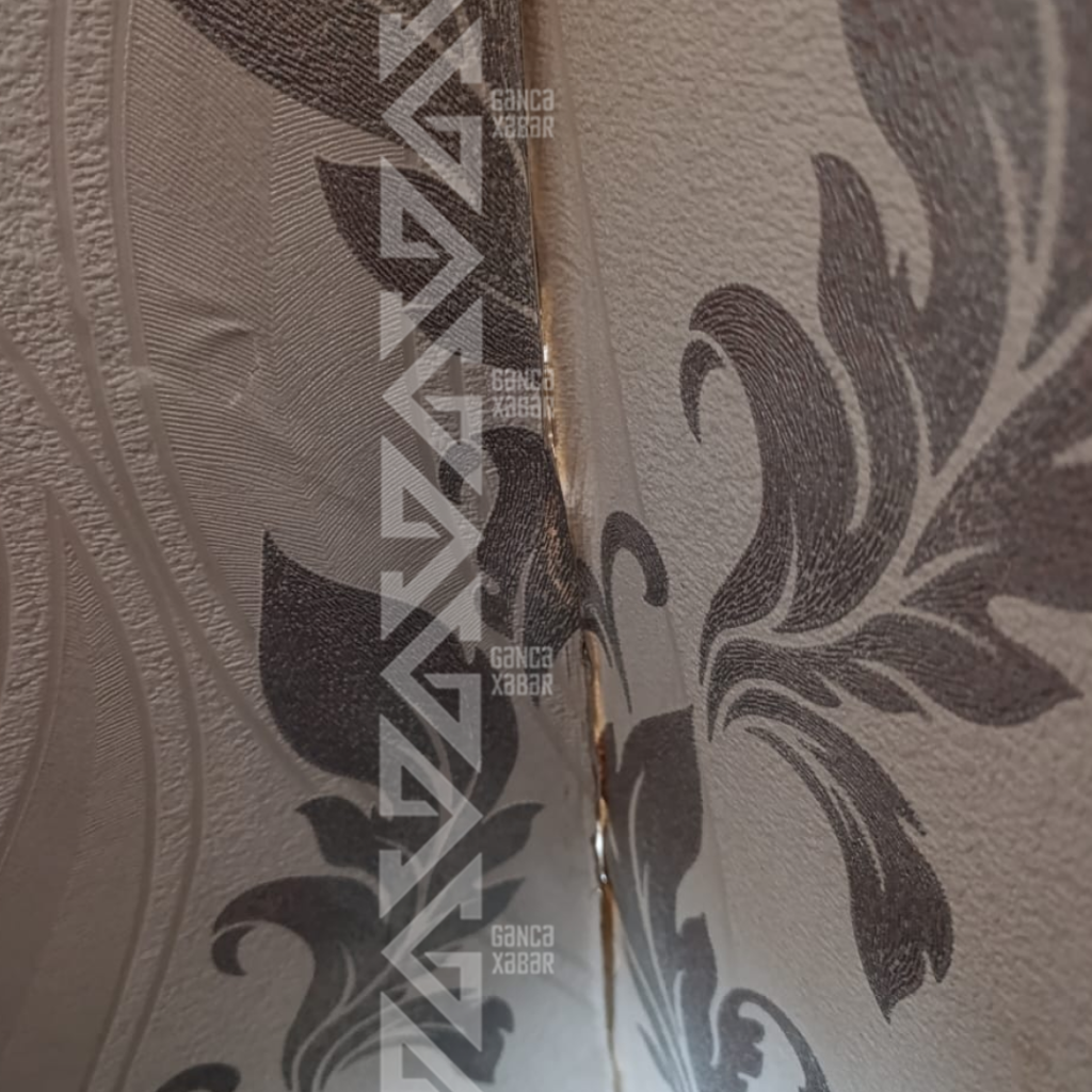 Gəncədə 8 ailə qəzalı binalarından şikayət edir