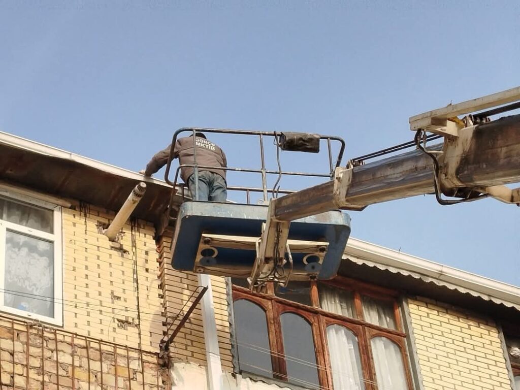 Dam örtükləri və novdanların təmiri davam etdirilir