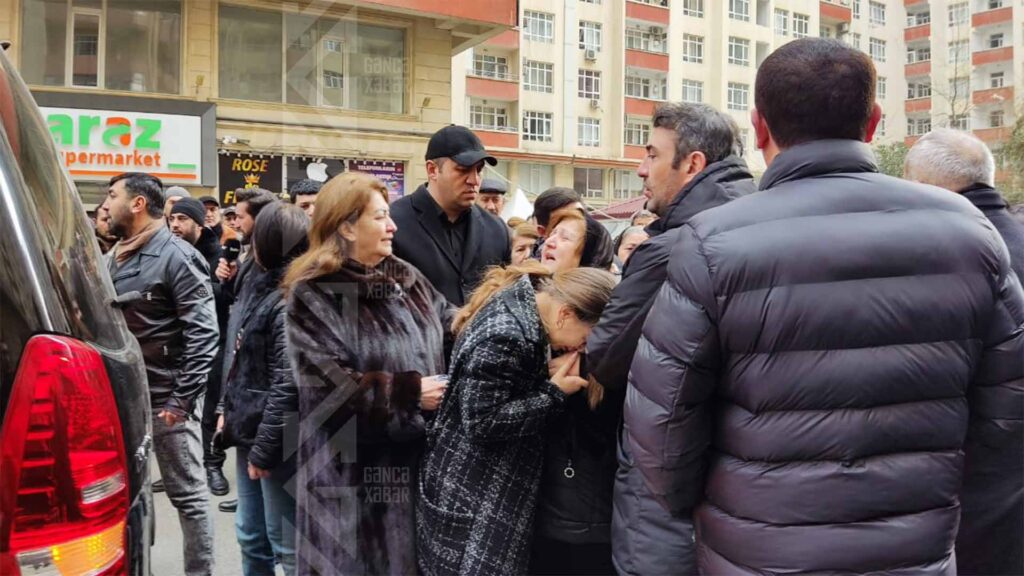 Gəncəli şəhidin izdihamla torpağa tapşırılmasından iki il ötür