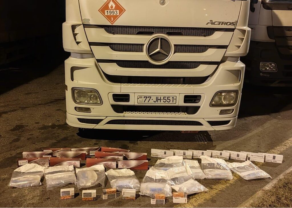 Dekabrda onlarla sərhəd pozucuları saxlanılıb