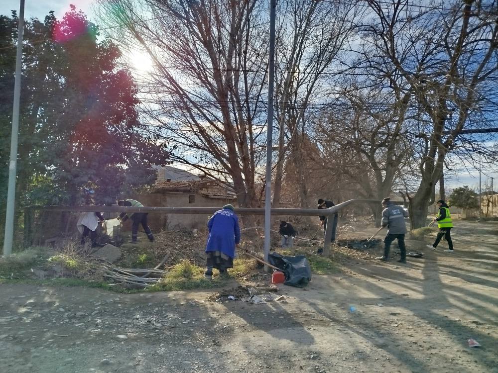 Gəncənin daha bir qəsəbəsində təmizlik işləri görülüb