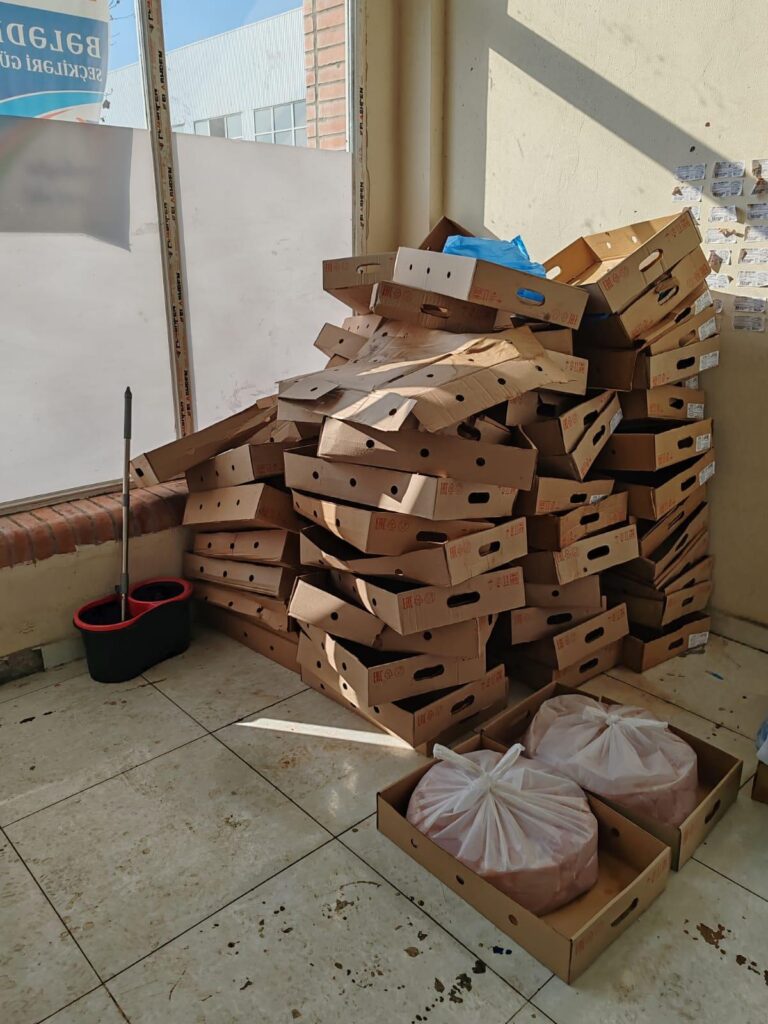 Gəncədə quş əti məhsullarının emal olunduğu müəssisə bağlanıb