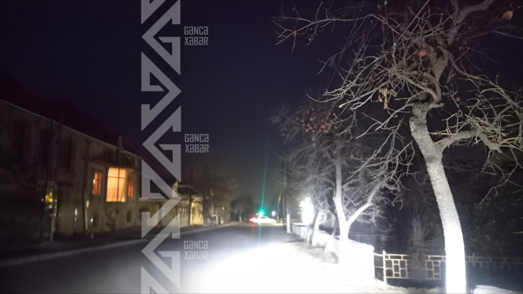 Gəncəylə Göygölü birləşdirən bu yolda işıqlandırma sistemi yoxdur