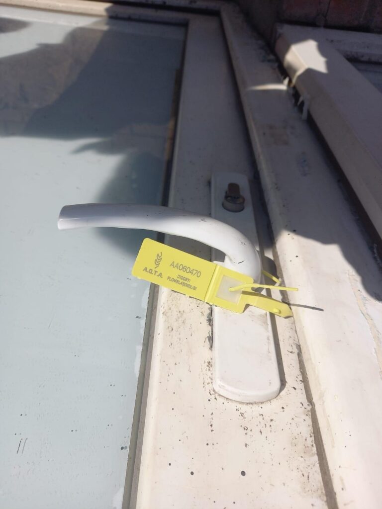 Gəncədə quş əti məhsullarının emal olunduğu müəssisə bağlanıb