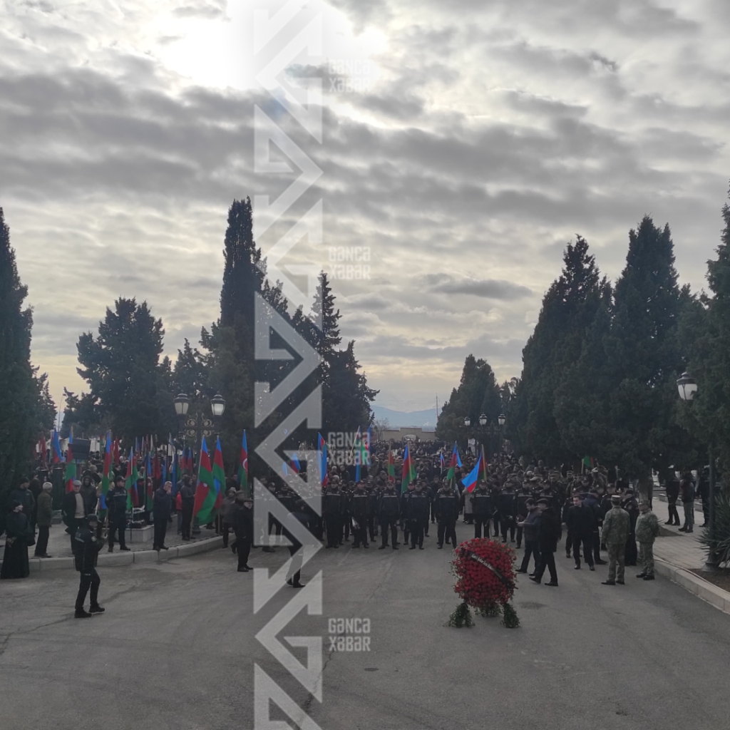 Gəncədə 20 Yanvar faciəsinin şəhidləri yad olunublar - FOTO/VİDEO