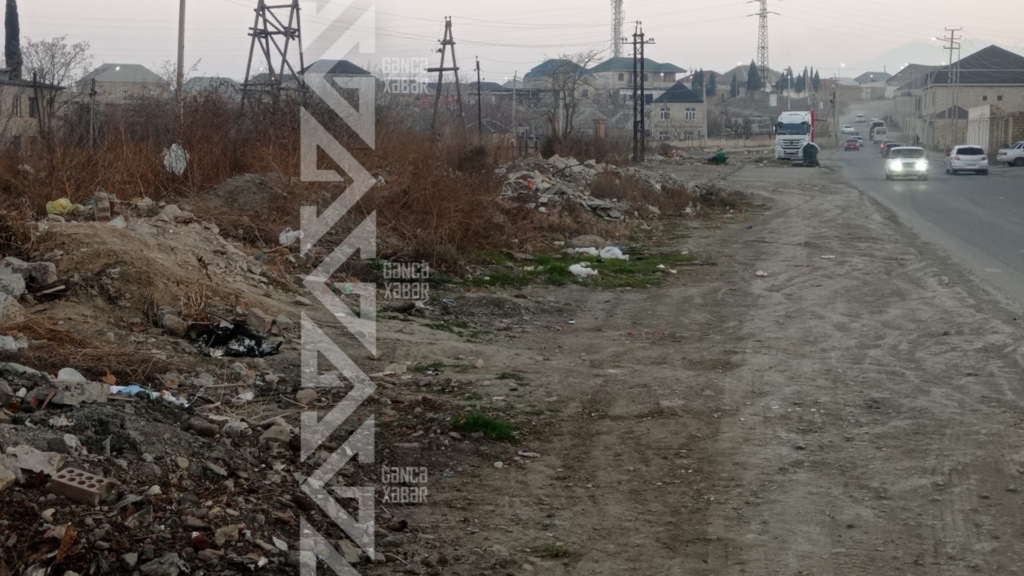Gəncə qəsəbə yolu qəzalı vəziyyətdədir