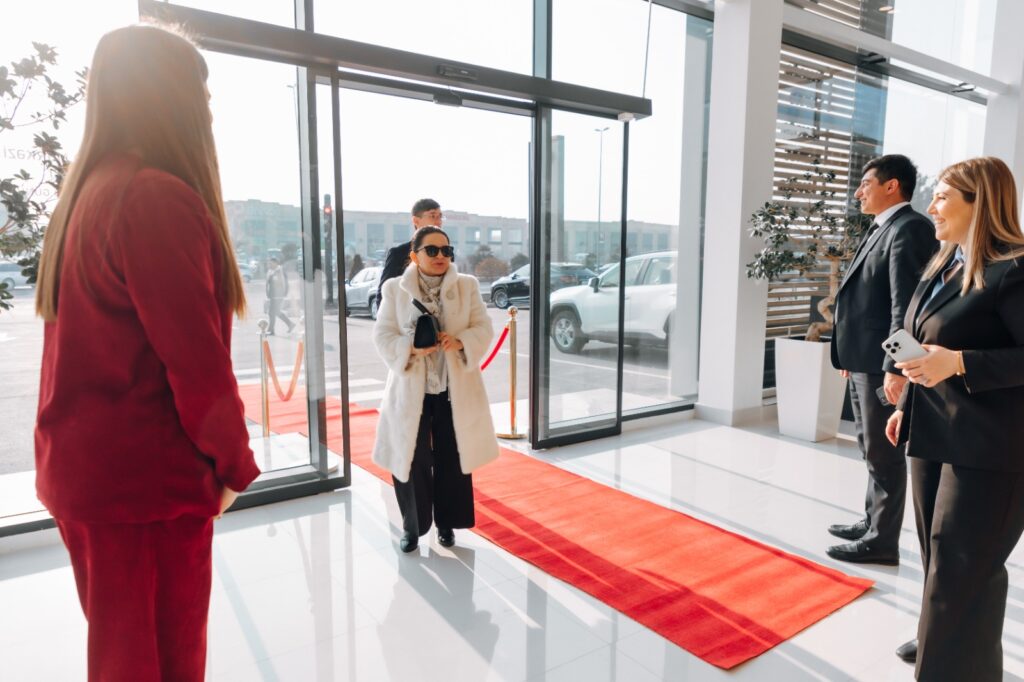 “Toyota” Gəncə Mərkəzi müştərilərinin xidmətinə verildi