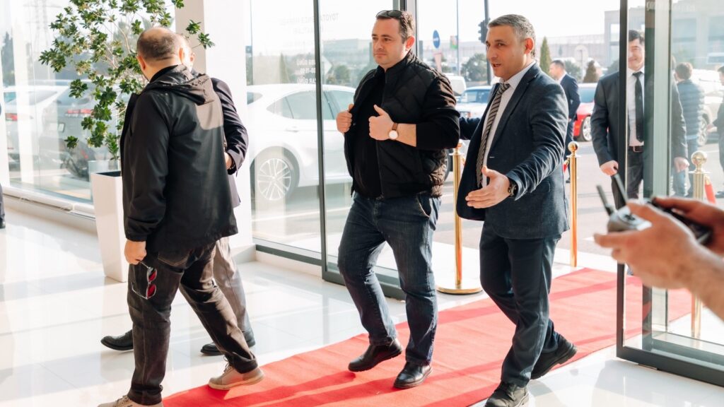 “Toyota” Gəncə Mərkəzi müştərilərinin xidmətinə verildi