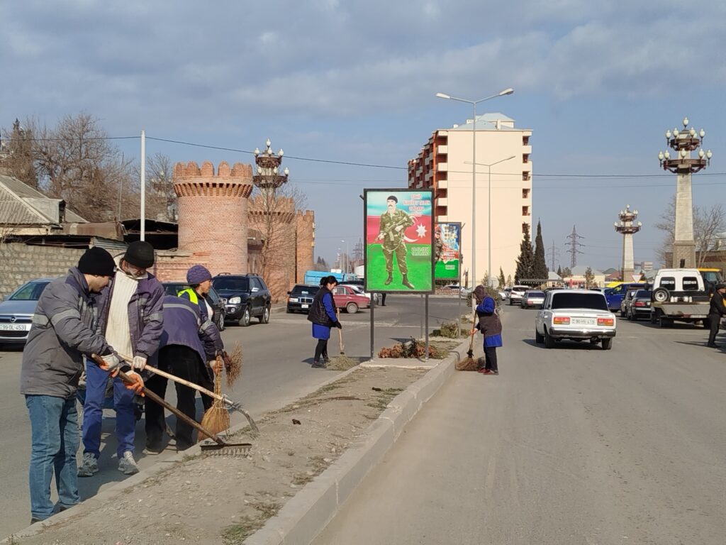 MKTİB avtovağzal ətrafında təmizlik işləri aparıb