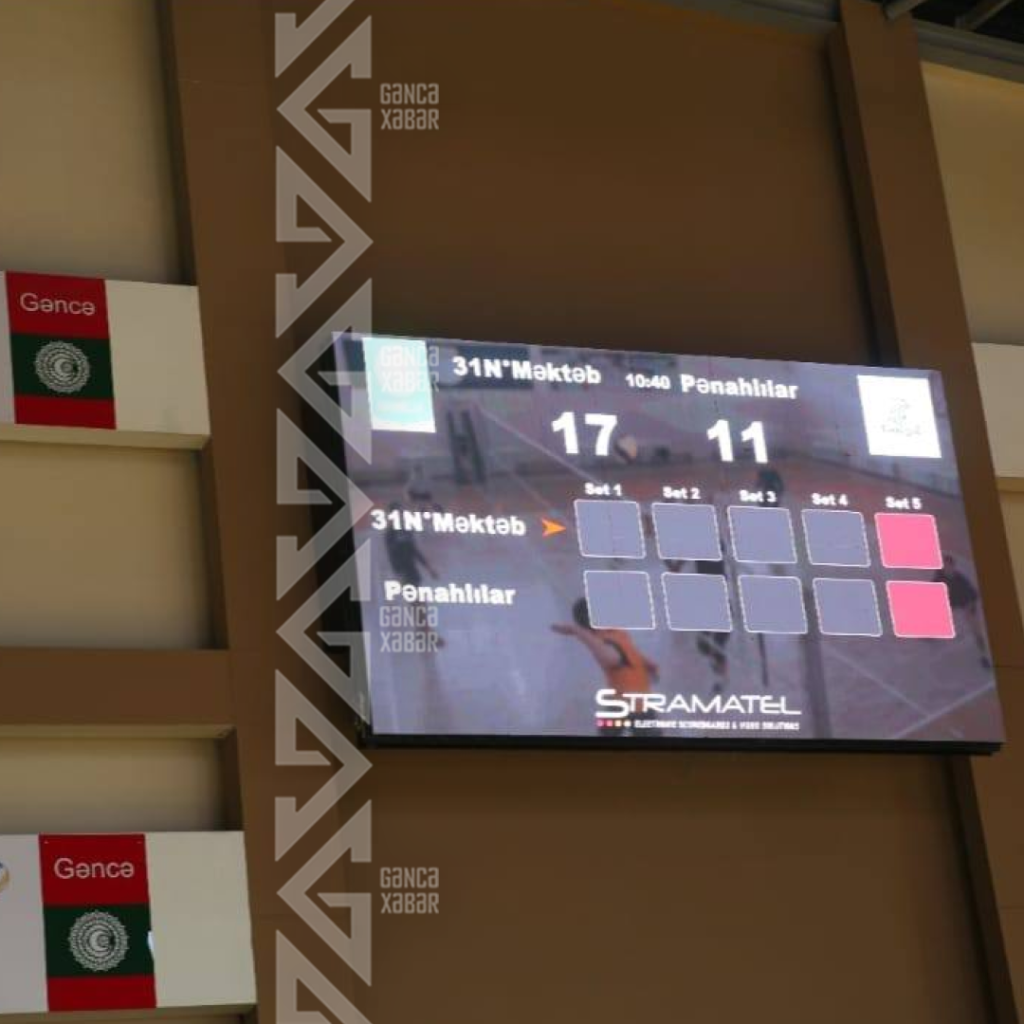 Gəncə məktəbliləri bölgə birincisi oldular