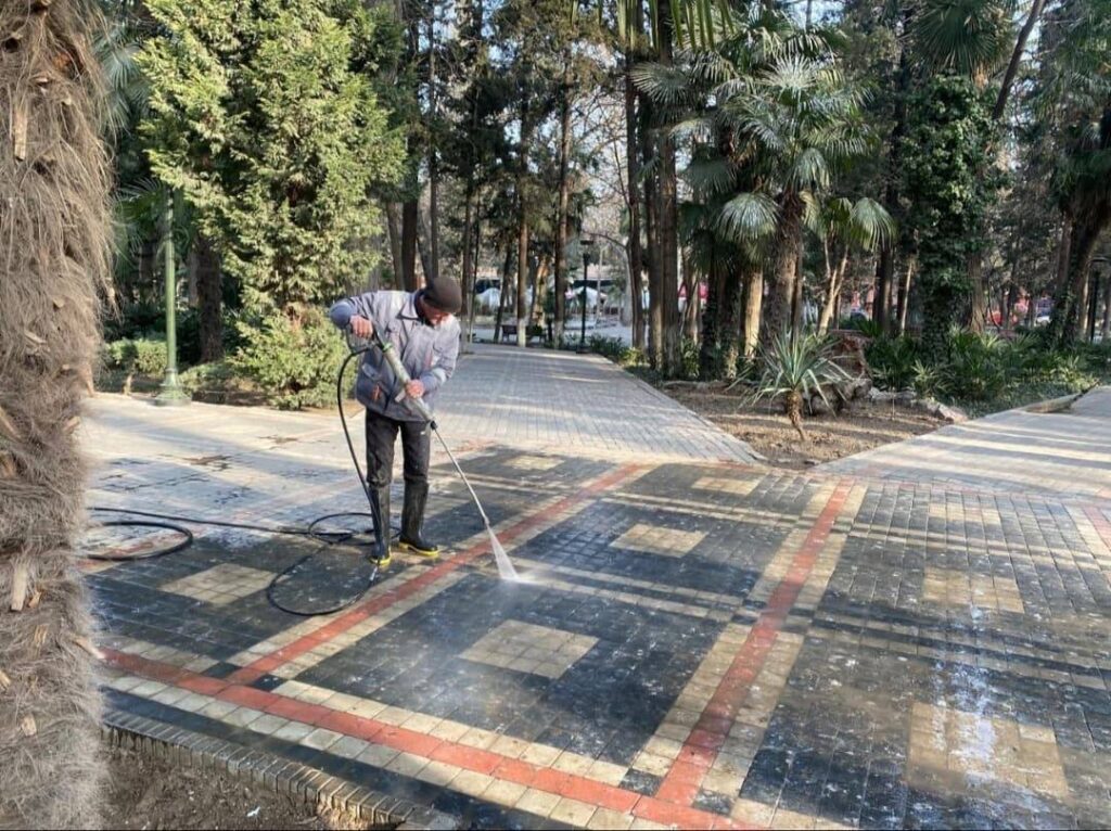 Xan Bağında genişmiqyaslı təmizlik işləri görülüb