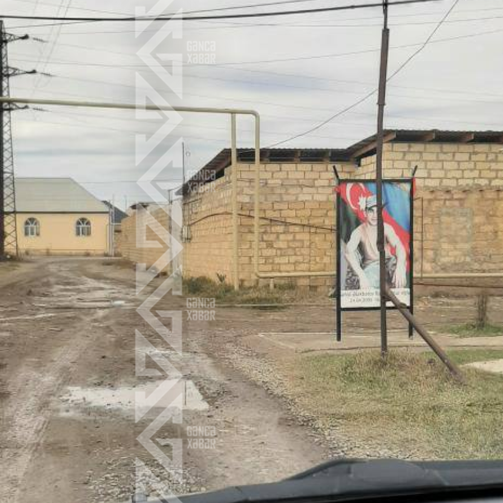 Gəncədə şəhid adını daşıyan küçə acınacaqlı vəziyyətdədir