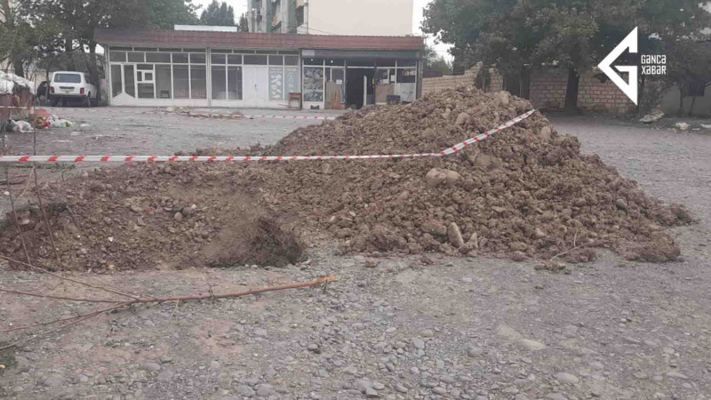 Gəncədə su borusu deşilib
