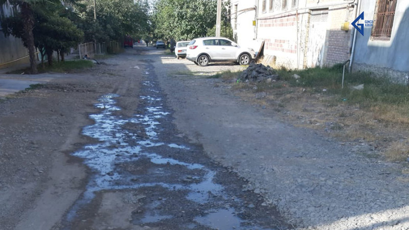 Gəncənin bir ərazisində su borusu, digərində isə kanalizasiya xəttində qəzalar olub