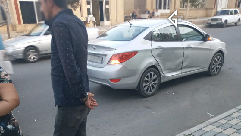Gəncədə iki minik maşının iştirakı ilə qəza baş verib