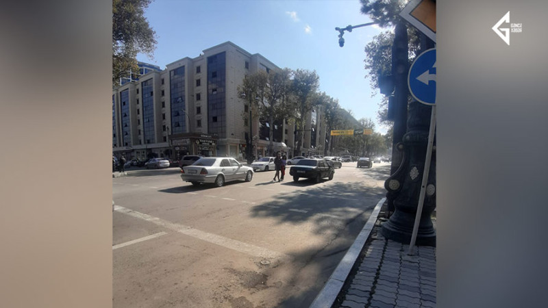 Gəncədə işıqforun işləməməsi piyadalara təhlükə yaradır
