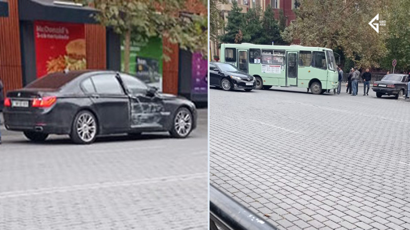 Gəncədə avtobus və BMW markalı avtomobil toqquşub