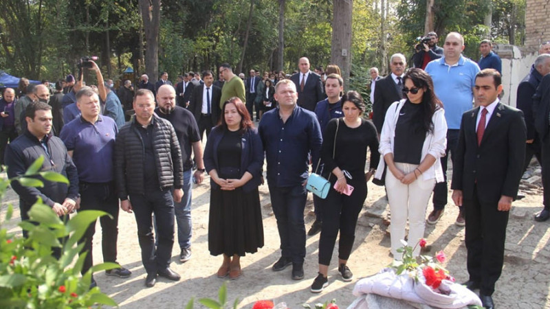 Ukraynalı deputatlar Gəncəyə səfər ediblər