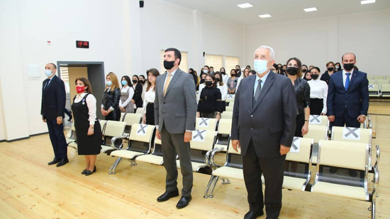 Gəncə Şəhər Təhsil İdarəsinin müdiri gənc müəllimlərlə görüşüb