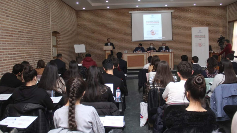 Gəncədə radikalizmin və ekstremizmin yaratdığı fəsadlar mövzusunda seminar keçirilib