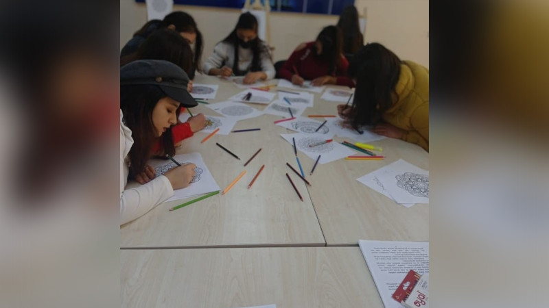 Gəncədə Art Terapiya təlimi keçirilib