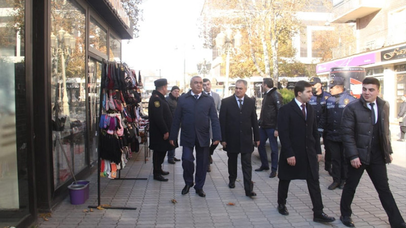 Gəncədə küçə ticarəti ilə məşğul olanlar cərimələnib
