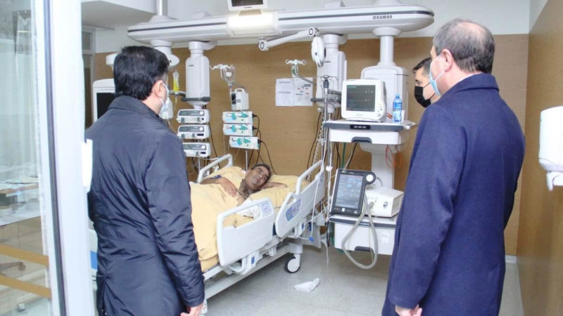 Gəncə şəhər İcra Hakimi Vətən müharibəsi iştirakçısını ziyarət edib