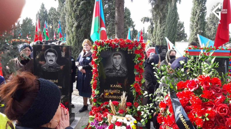Şəhər sakinləri Gəncənin üç qəhramanını ziyarət ediblər
