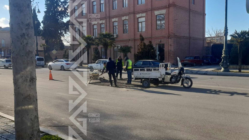 Gəncə: Skonnunun dörd yolu adlanan ərazidə yol təmir olunur