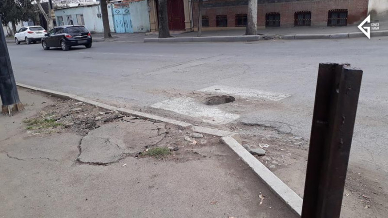 Gəncədə qəza şəraiti yaradan ağzı açıq quyular