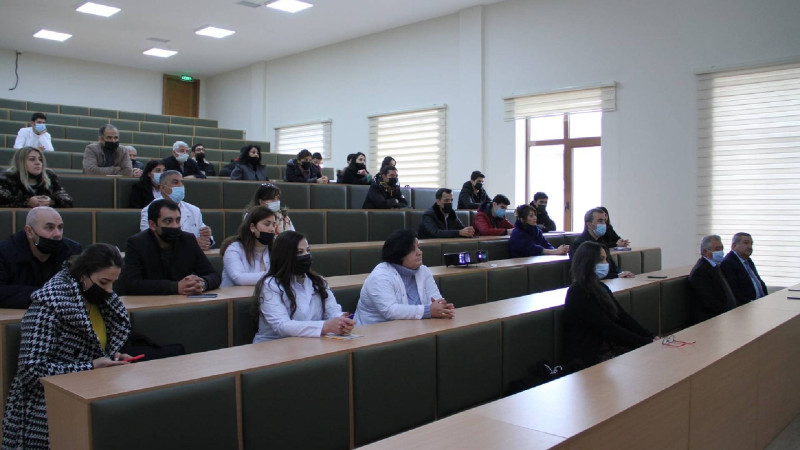 Türkiyəli professor Gəncədə seminar keçib