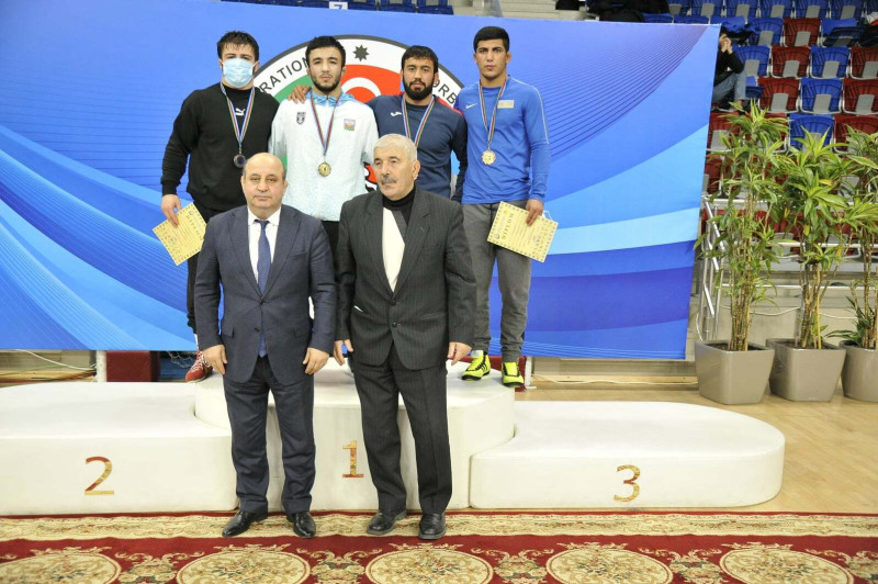 Gəncəli güləşçi növbəti qızıl medalını qazanıb