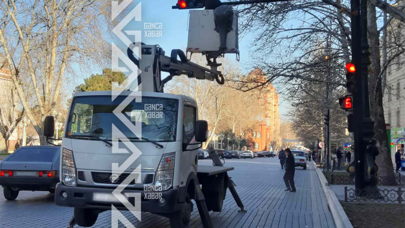 Gəncədə işləməyən işqforlar sürücülər üçün çətinlik yaradır