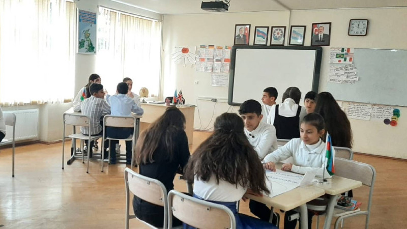 Gəncədə şagirdlər üçün Konstitusiya hüquqları ilə bağlı məşğələ keçirilib