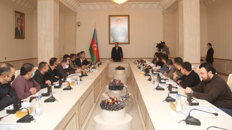 Gəncə: media nümayəndələri və ziyalılara Təşəkkürnamələr təqdim olunub