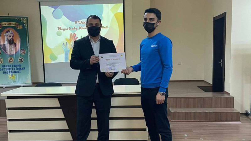 Gəncə Gənclər və İdman Baş İdarəsi könülllüləri mükafatlandırıb