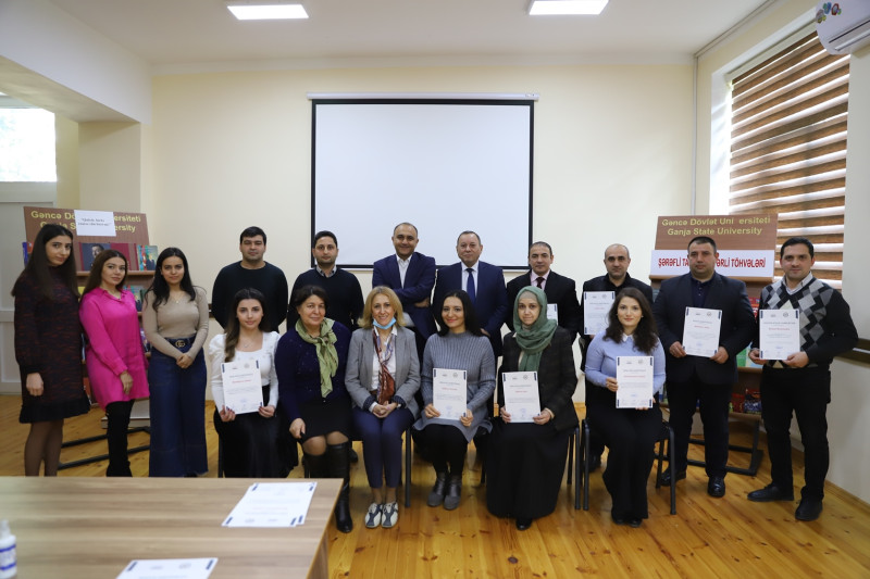 Gəncədə Tədqiqat metodları və Akademik yazı üzrə təlim keçirilib