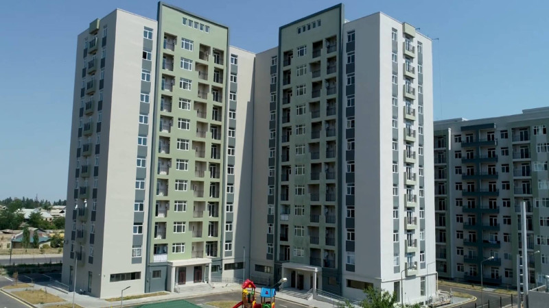 Şəhid ailəsinə və qaziyə yeni tikilən Gəncə yaşayış kompleksində mənzil verilib