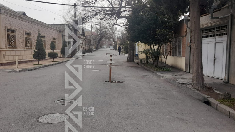 Gəncənin eyni küçəsində üç ağzı açıq quyu