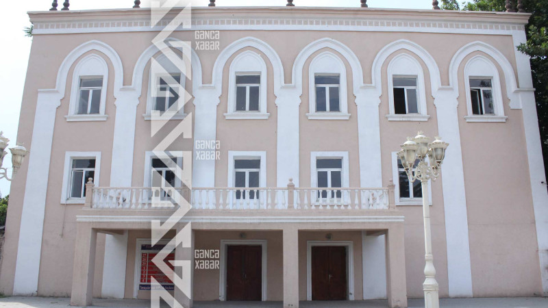 Gəncədə teatr mədəniyyətinin tarixi: Gəncə Dövlət Dram Teatrı