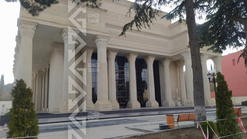 Gəncə Dövlət Dram Teatrının açılışına hazırlıq gedir