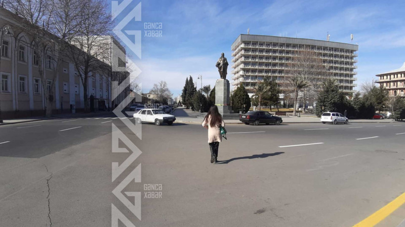 Gəncənin mərkəzində zebra xətti çəkilməyib