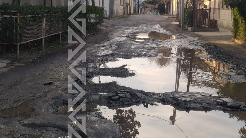 Gəncədə daha bir küçənin asfalt örtüyü yoxdur