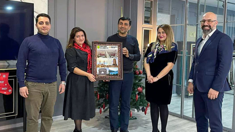 GİA Sahibkarlar (İşəgötürənlər) Təşkilatları Milli Konfederasiyasının heyəti ilə görüşüb